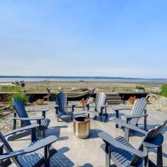 Coastal PNW Home on Swimmable Beach with Hot Tub!