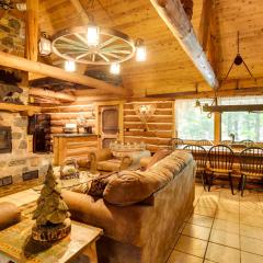 Versatile Bass Lake Cabin with Deck!