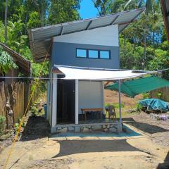 Tupi's Beachfront Minihouse