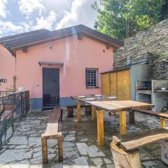 2 Bedroom Lovely Home In Tribogna