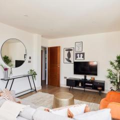 The Wandsworth Haven - Bright 2BDR Flat