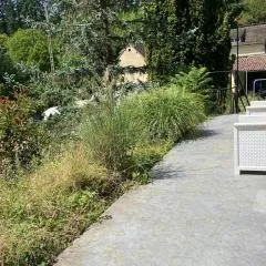 Appartement charmant au cœur de Nonancourt, jardin privé