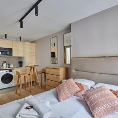 Studio Tour Eiffel by Studio prestige