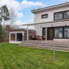 Holiday Home Tyrsky by Interhome