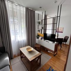 Fully Equiped, Quiet, for 5 persons, Next To Panoramic Gondola