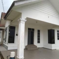 Familia Homestay Tepi Sawah