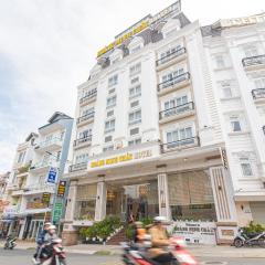 Hoang Minh Chau Ba Trieu Hotel