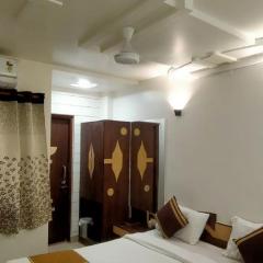 Hotel R.J.House, Mount Abu