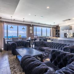 Shared living with host - Private room in Penthouse with Pool, Hot-tub and Sea-view