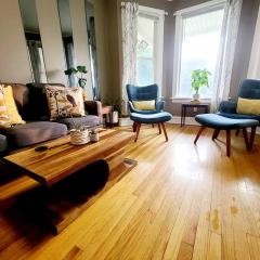 Bright, Spacious 3BR Home by Logan Square w/Free Parking, Backyard, Firepit, Garden