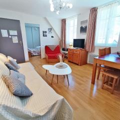 Le Venasque, T2, centre Luchon, wifi, casier à ski, ascenseur, 4 personnes