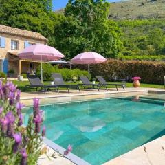 Mas provençal avec piscine