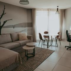 Luxury Apartment near Grove Mall & Hospital AirBnB: NAMIB Suite