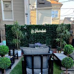 Chicago-Pilsen Boho apartment with Free parking - Unit C