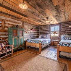 New! Historic 1906 cabin in Colorado Natl Forest