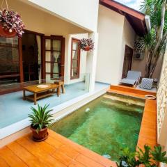 Vibrant Getaway in Seminyak: Villa Buyaya