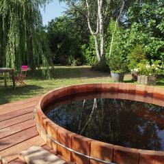 2 chambres avec jardin et jacuzzi dans une maison familiale