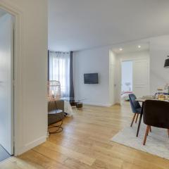 Chic and Warm 1 bd Flat - Heart of the Luxury 16th