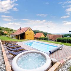 Awesome Home In Dragovanscak With Outdoor Swimming Pool, Jacuzzi And 2 Bedrooms