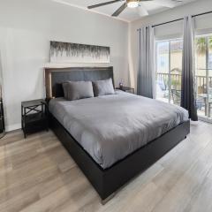 Comfy Disney Themed Oasis 1BR near Parks townhouse