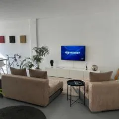 Manzoni House