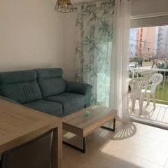 Bonito y coqueto apartamento a 150metros de la playa 2 Línea