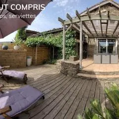 Gîte campagnard avec animaux acceptés, terrasse privée - FR-1-496-299