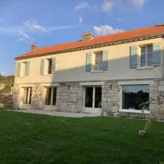 Maison de village charmante avec jardin et terrasse, proche de Soissons, idéale familles et animaux acceptés - FR-1-532-19