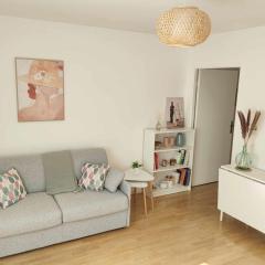 Bright and fully renovated studio in Vanves