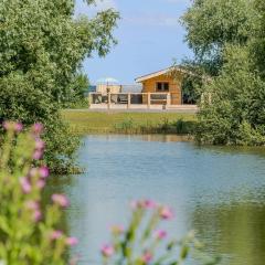 Kingfisher Cabin