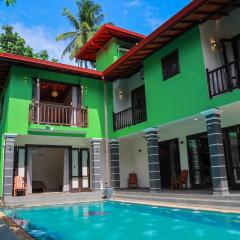 IBSON Villa - 02 Hikkaduwa with 4 Bedrooms & Salt Water Swimming Pool