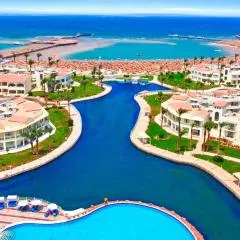 Pickalbatros Dana Beach Resort - Aqua Park