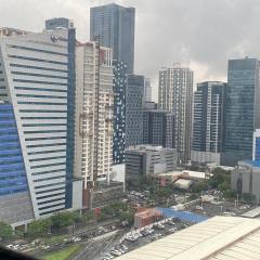 Nalag-an Suite w/ city view BGC