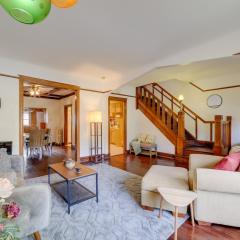 Chic Chicago Abode Steps from Magnificent Mile!