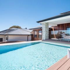 Lotus Luxury Resort Sorrento with pool