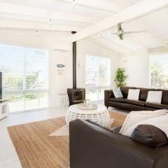 Heales Hideaway Dromana steps to the beach