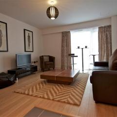 Apartment in Newbury Parkway Centre