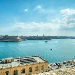 1bedroom-stunning views in Valletta center JSPI1-1