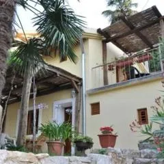 Apartments Vinetilia
