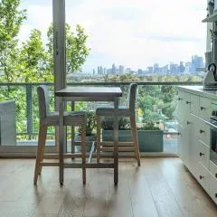 Spectacular Sunset Hideaway BestView St Kilda boutique self-contained luxury apartment