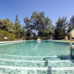 Stunning 3 bedroom Apt near golf and beach! RDR350