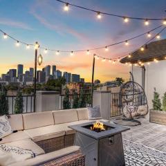 Luxury Downtown Home w Rooftop Deck in the Skyline