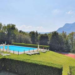 Apartment in Montegrino Valtravaglia with terrace