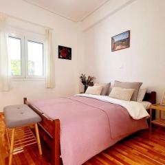 Renovated Central Apt-3min from Metro Station
