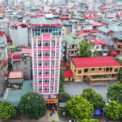 Thủy Ngư Hotel - 61 P. Trần Quốc Vượng - by Bay Luxury