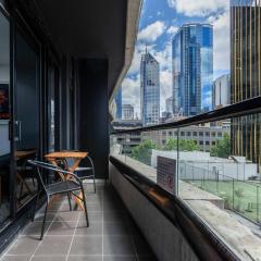 Katherine Place - Modern and Central Balcony Pad