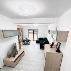 CRISTAL Home Boutique Apartment 2 - Luminos, Confortabil, Practic, Zona Rezidentiala