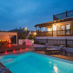 Villa Cavendish with sea views and heatable pool close to Flamingo Beach