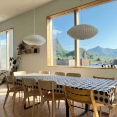 House in Lofoten, beautiful view/ Hus i Lofoten