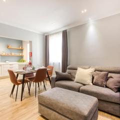 A lovely, designer & central 2BR home with WIFI by 360 Estates